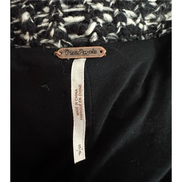 FREE PEOPLE "Last Dance" Duster / Cardigan Coat Black White Textured Knit SZ S - Picture 3 of 8